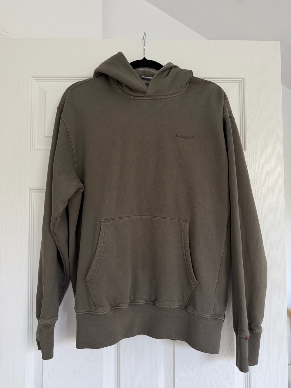 Men’s Levi’s hoodie medium new
